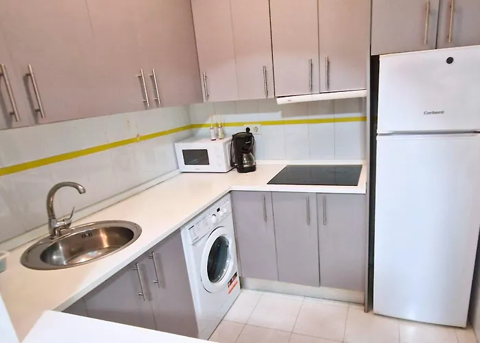 Relax By The Sea Apartment *